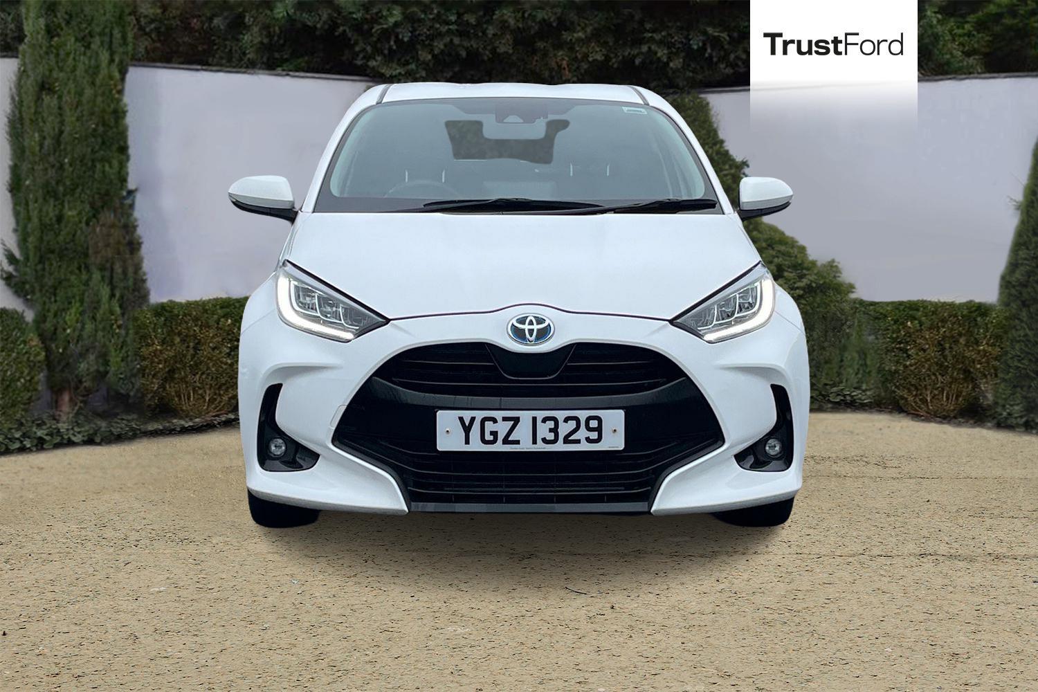 Toyota YARIS Photo 5