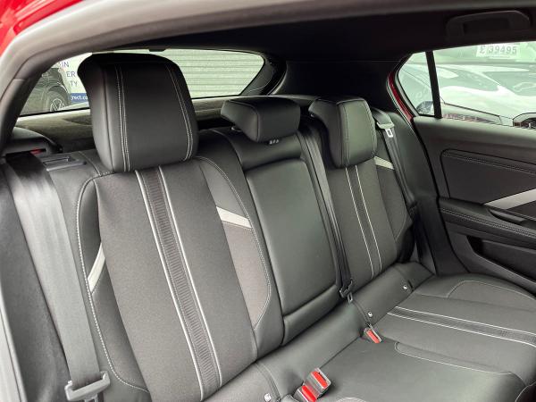 Vauxhall Astra Photo autoimg-6e91116e6e7ce2236ea7a5815f29a8547e272e41.jpg