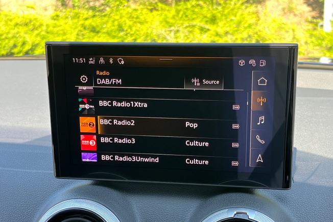 Audi Q2 Photo 13