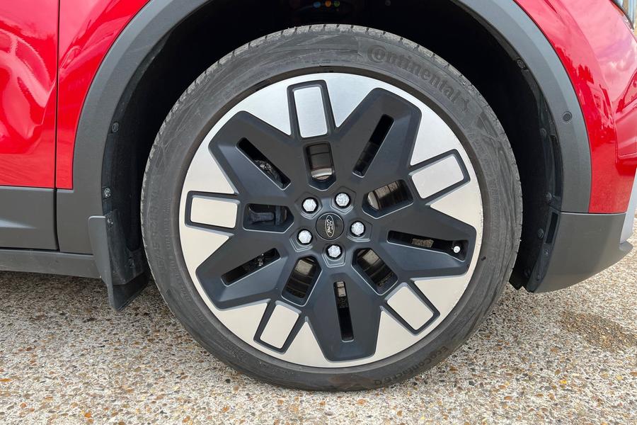 Ford Explorer Photo autoimg-6e92017ed6fd82f6a3f4340e5e1b47743e75b7c5.jpg