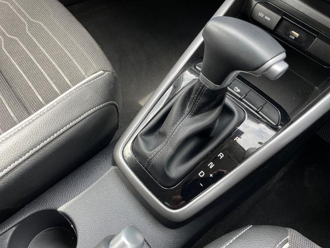 KIA Stonic Photo 38