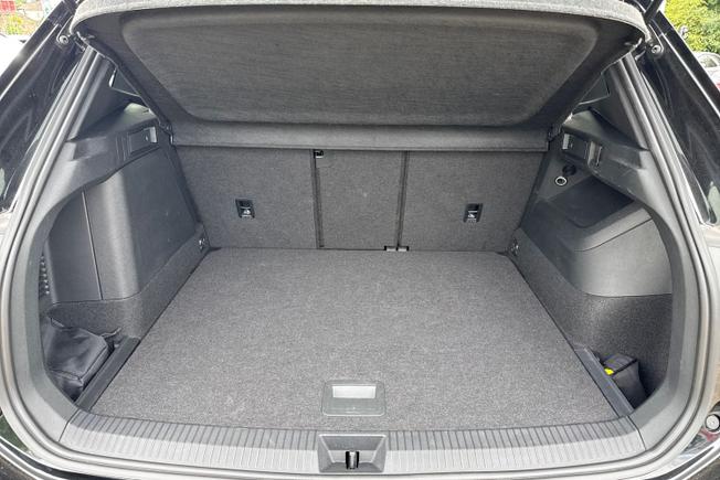 VOLKSWAGEN Tiguan Photo 12
