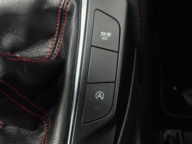 FORD Kuga Photo 47