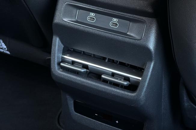 AUDI Q3 Photo 44