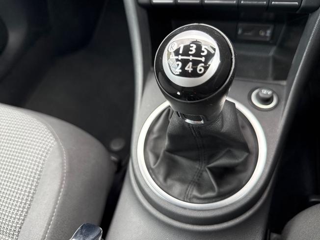 VOLKSWAGEN Beetle Photo 35