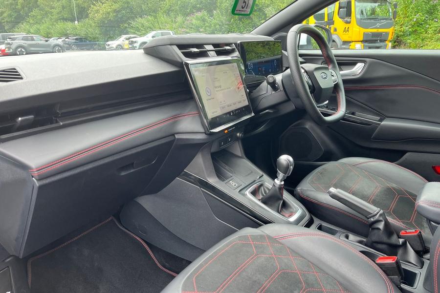 Ford PUMA Photo autoimg-6e9bc7f507d800eb2939660c011e8d6781f88773.jpg
