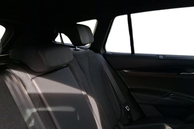 ŠKODA ENYAQ Photo 9
