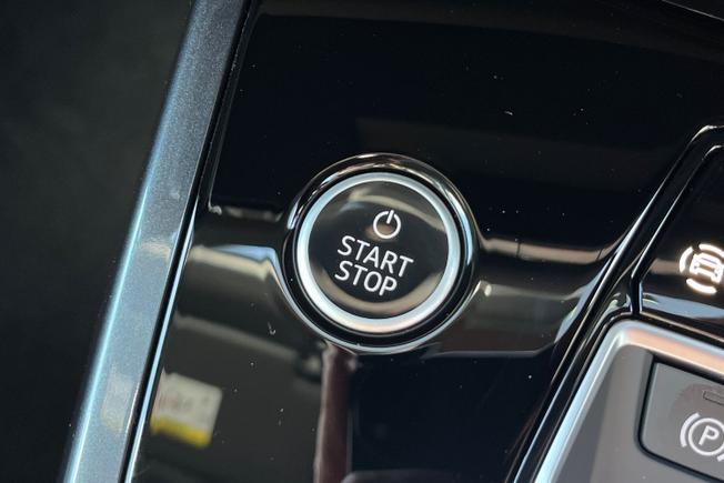 Audi Q4 e-tron Photo 29