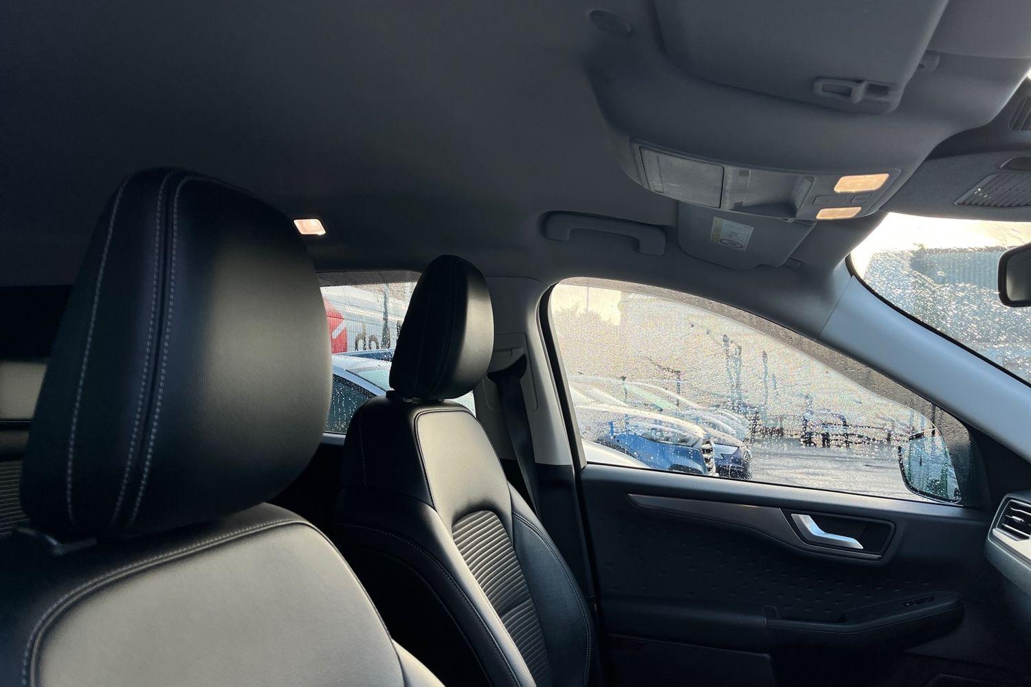 Ford KUGA Photo 16