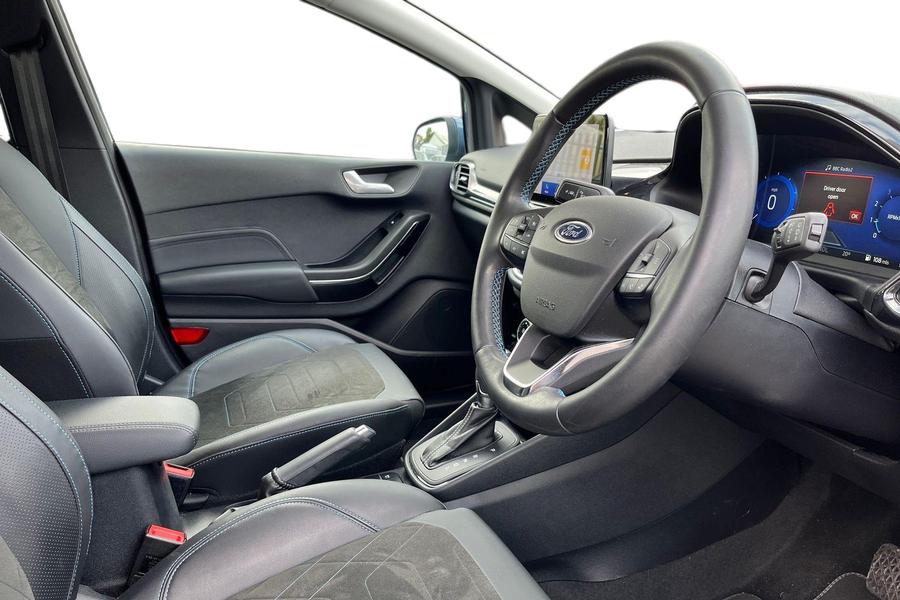 Ford FIESTA Photo autoimg-6eb08b39a0dc4a02c04dcd3da0db59162aa95403.jpg
