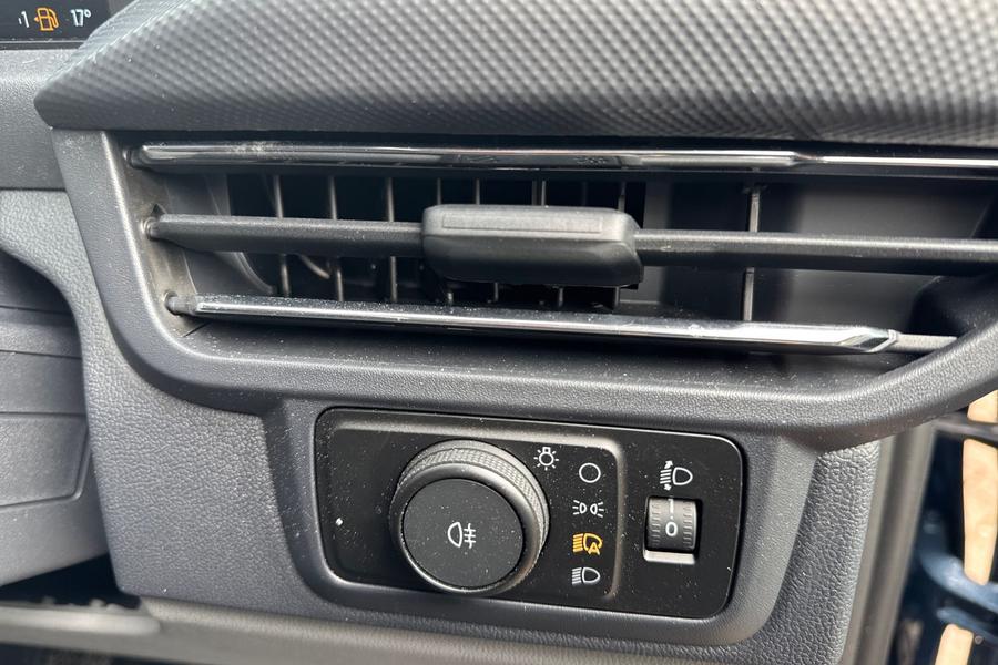 Ford TRANSIT CUSTOM Photo autoimg-6eb3f2aef895660f7b65fa0620f4ab8018fc0f2e.jpg