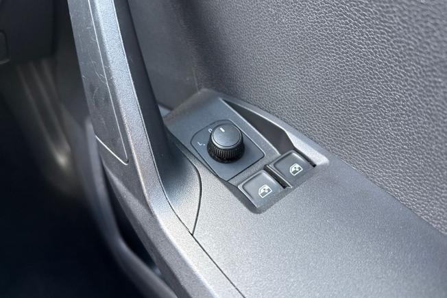 SEAT Ibiza Photo 24
