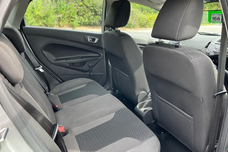 Ford FIESTA Photo autoimg-6eb4c0b337ef858f1024fce8e27c4960f62a6e81.jpg