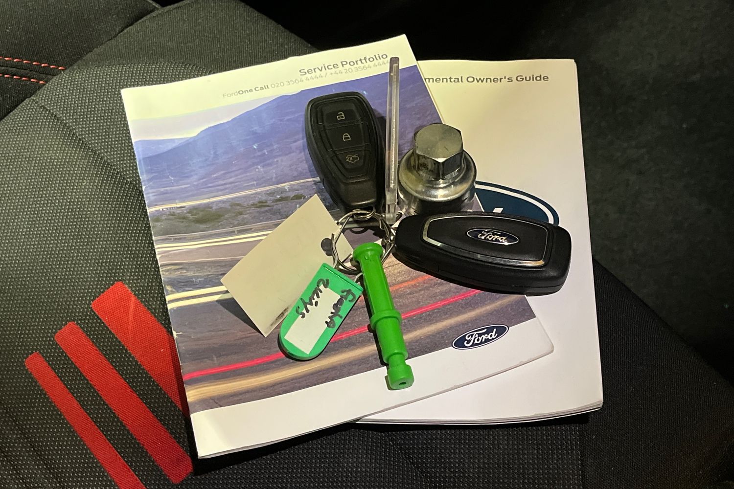 Ford FIESTA Photo 21