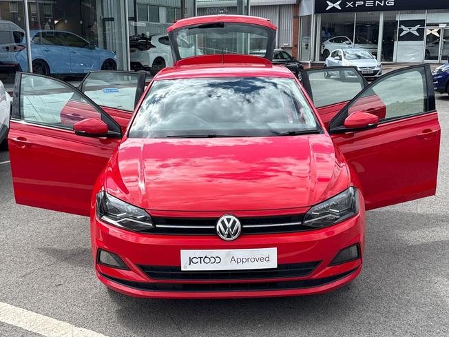VOLKSWAGEN Polo Photo 39