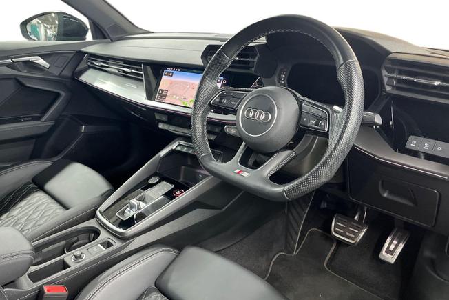 AUDI S3 Photo 6