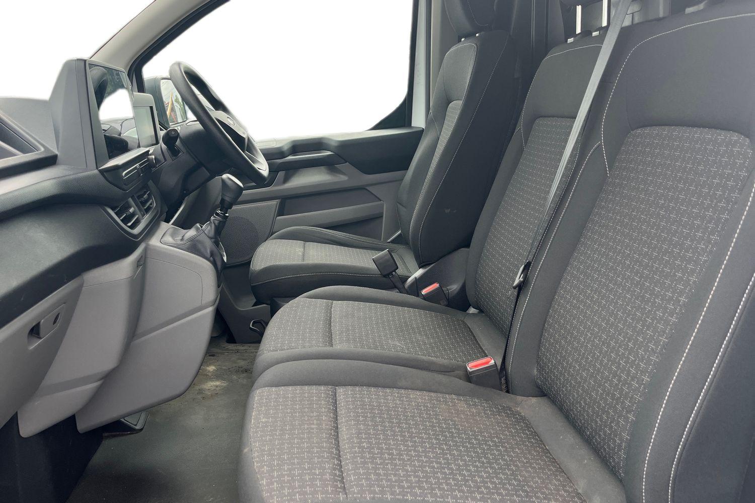 Ford TRANSIT CUSTOM Photo 9