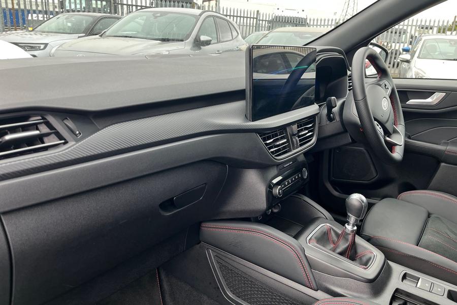 Ford KUGA Photo autoimg-6ec9ce0b01388c47f3e7f7c43932935598368f0a.jpg