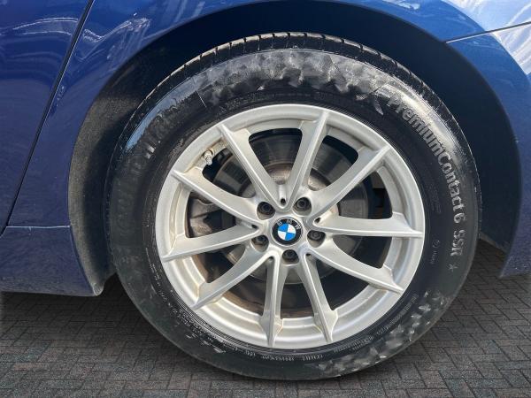BMW 5 Series Photo autoimg-6ed0f16c4c31ea2effc0501c8d2b6d03b0daf926.jpg