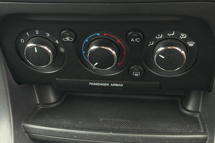 Ford KA+ Photo autoimg-6ed7141aac0e33dbc6505304af089916fe672dde.jpg