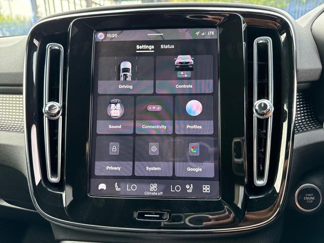 VOLVO Xc40 Photo 36