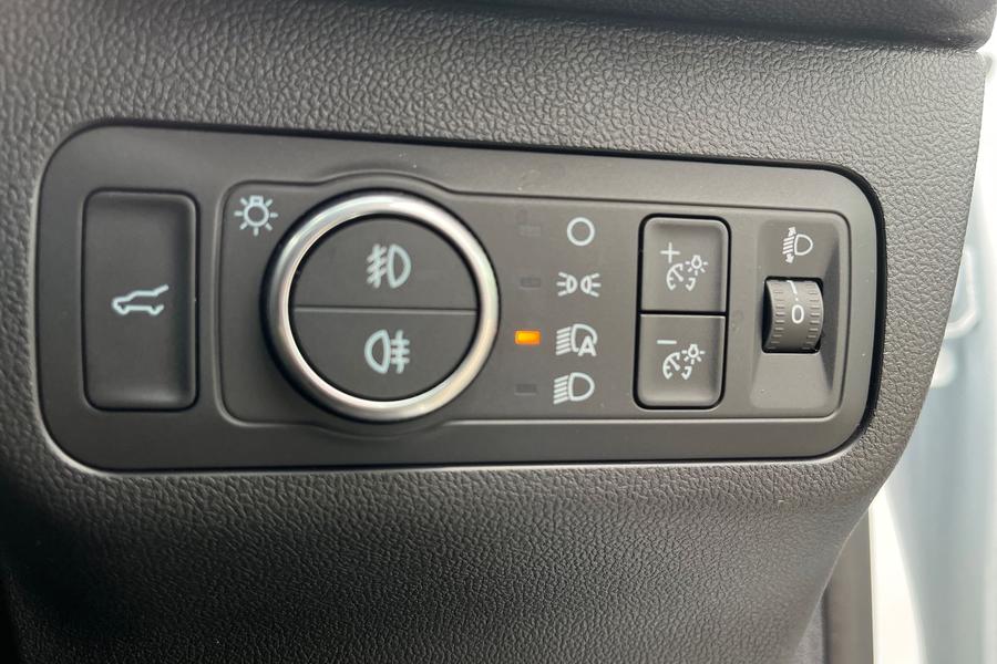 Ford KUGA Photo autoimg-6edd657698f9e4c2ba74e49a05353261941d7943.jpg