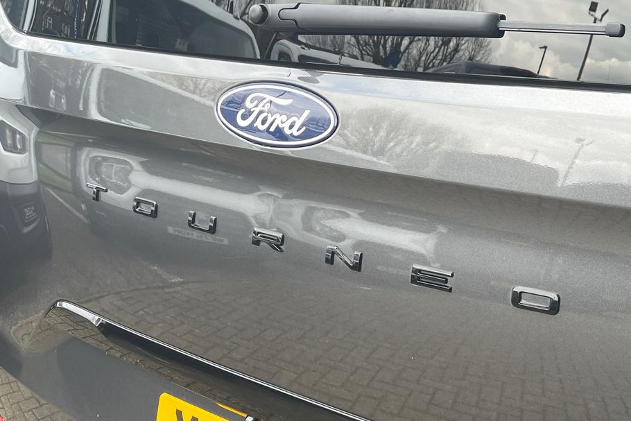 Used FORD TOURNEO CUSTOM YM25OMJ 19