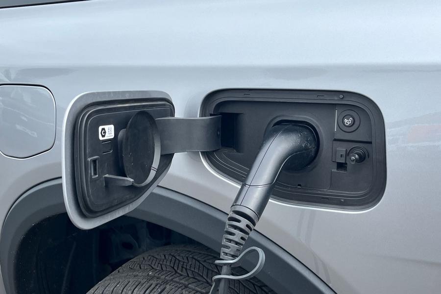 Ford RANGER Photo autoimg-6ee74a9eef8ef04d75e3a3e763e3b9c1affc8c1b.jpg