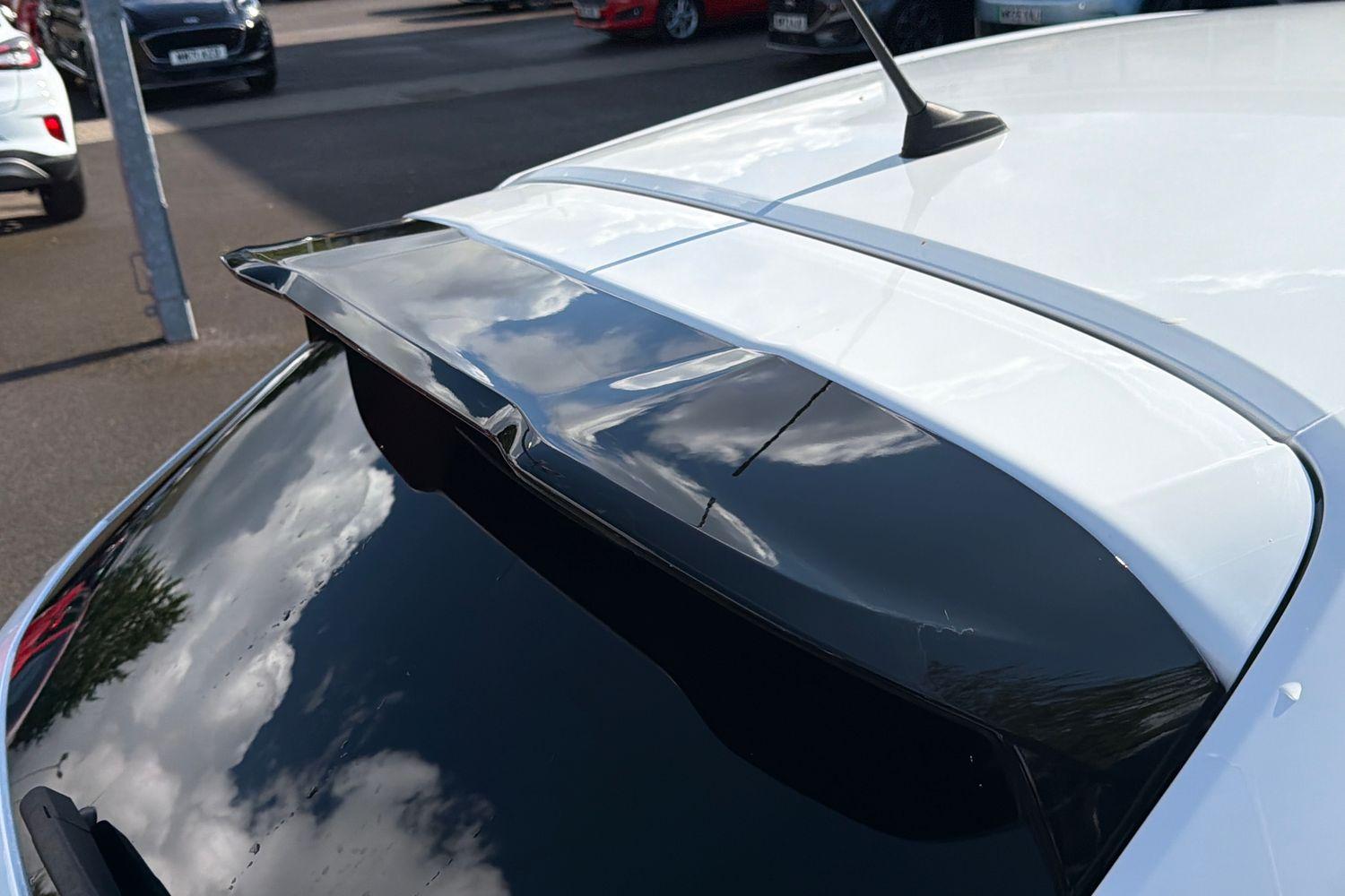 Peugeot 208 Photo 27