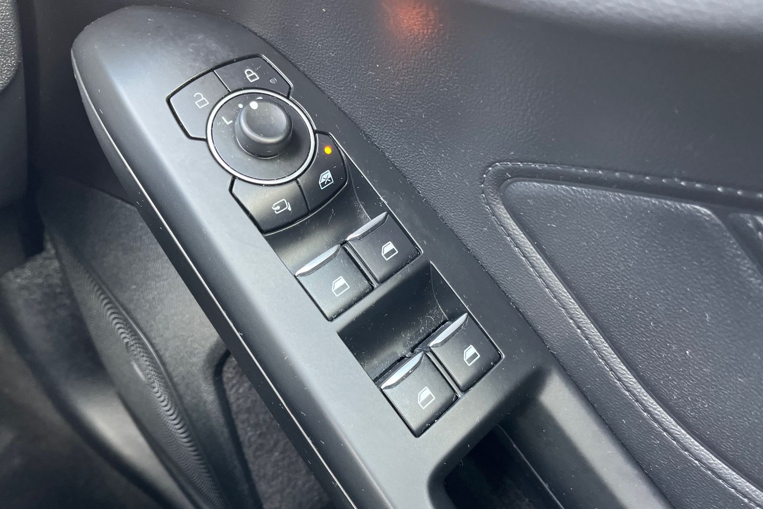 Ford FOCUS Photo 15