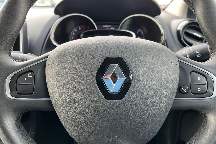 Renault CLIO Photo autoimg-6ef5b019e60bfa252737c6513fc553a31f15e0ec.jpg