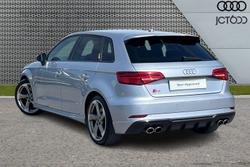 AUDI S3 Photo 3