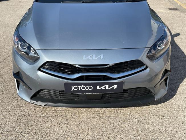 KIA Ceed Photo 21