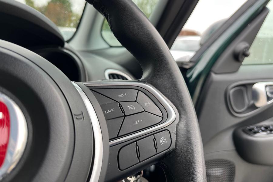 Fiat 500L Photo autoimg-6ef8d360d9ae87397bae2277ae58e62988519119.jpg