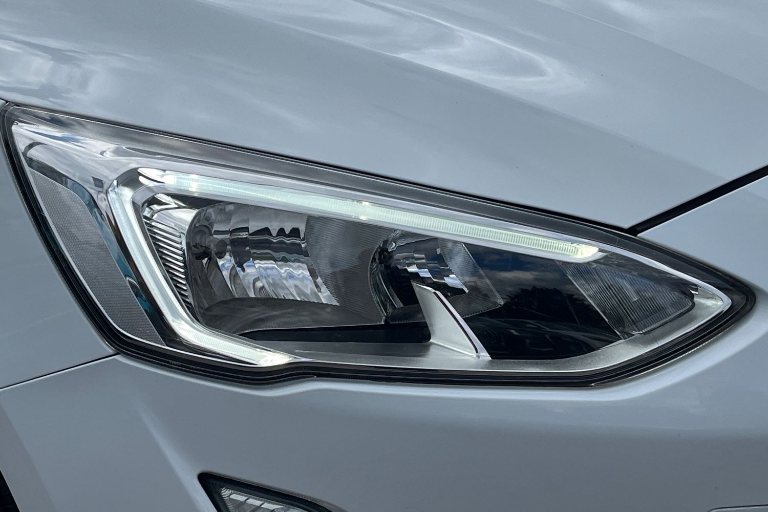 Ford FOCUS Photo 30