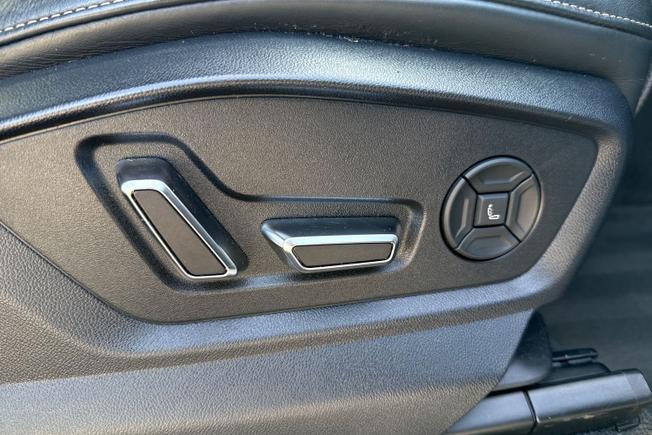AUDI SQ7 Photo 35