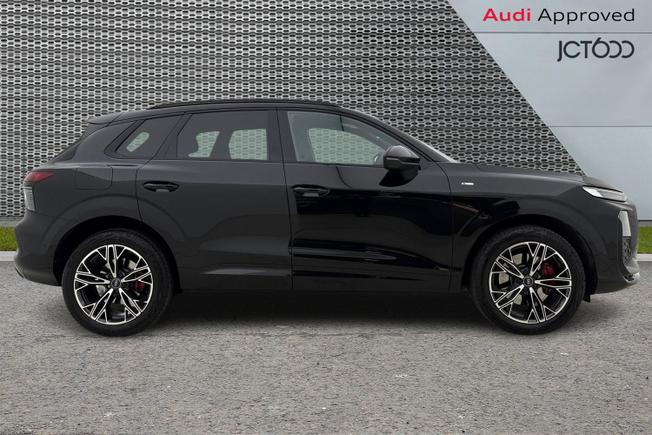 AUDI Q3 Photo 4