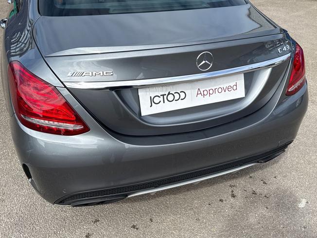 MERCEDES-BENZ C Class Photo 23