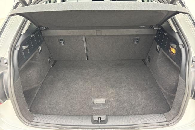 AUDI Q2 Photo 12