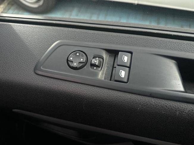 VAUXHALL Vivaro Life Electric Photo 29