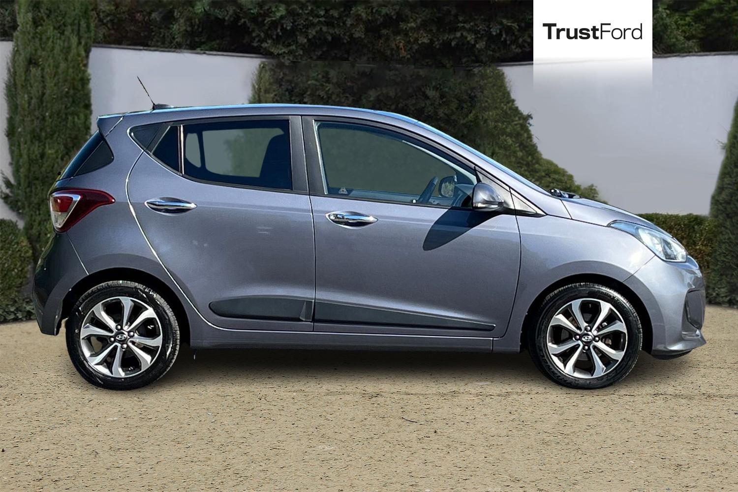 Hyundai i10 Photo 2