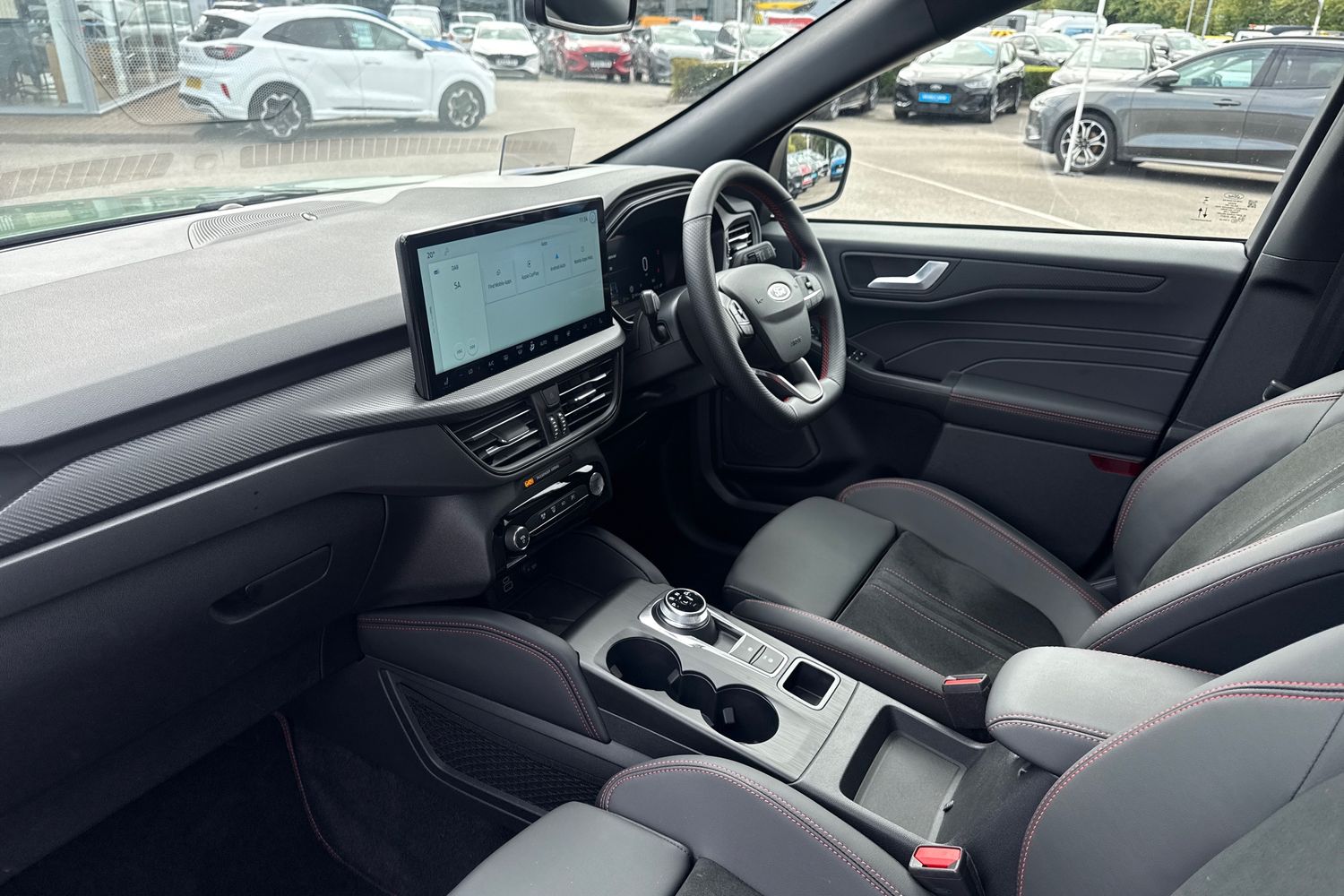 Ford KUGA Photo 17