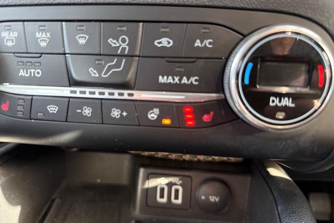 FORD Kuga Photo 28