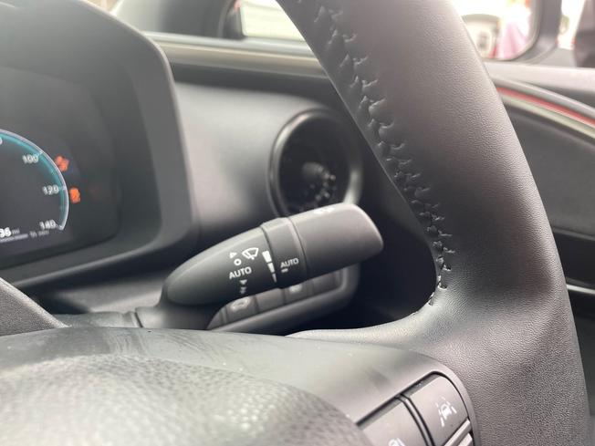 TOYOTA C-Hr Photo 50