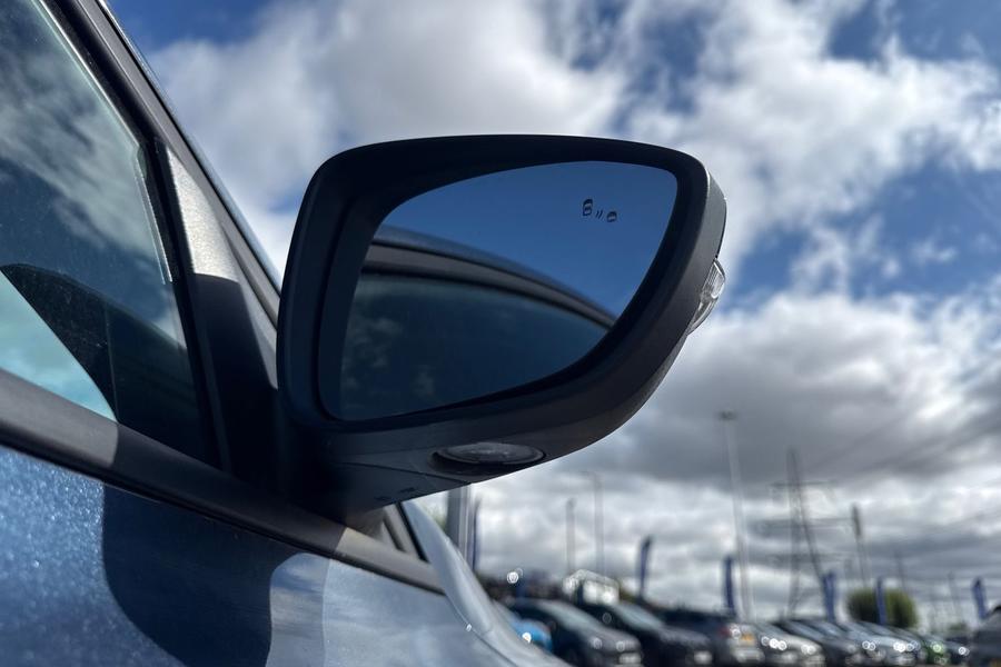 Ford FOCUS Photo autoimg-6f148025155d62bc20a0dda7c7cc61a2ce27abc1.jpg