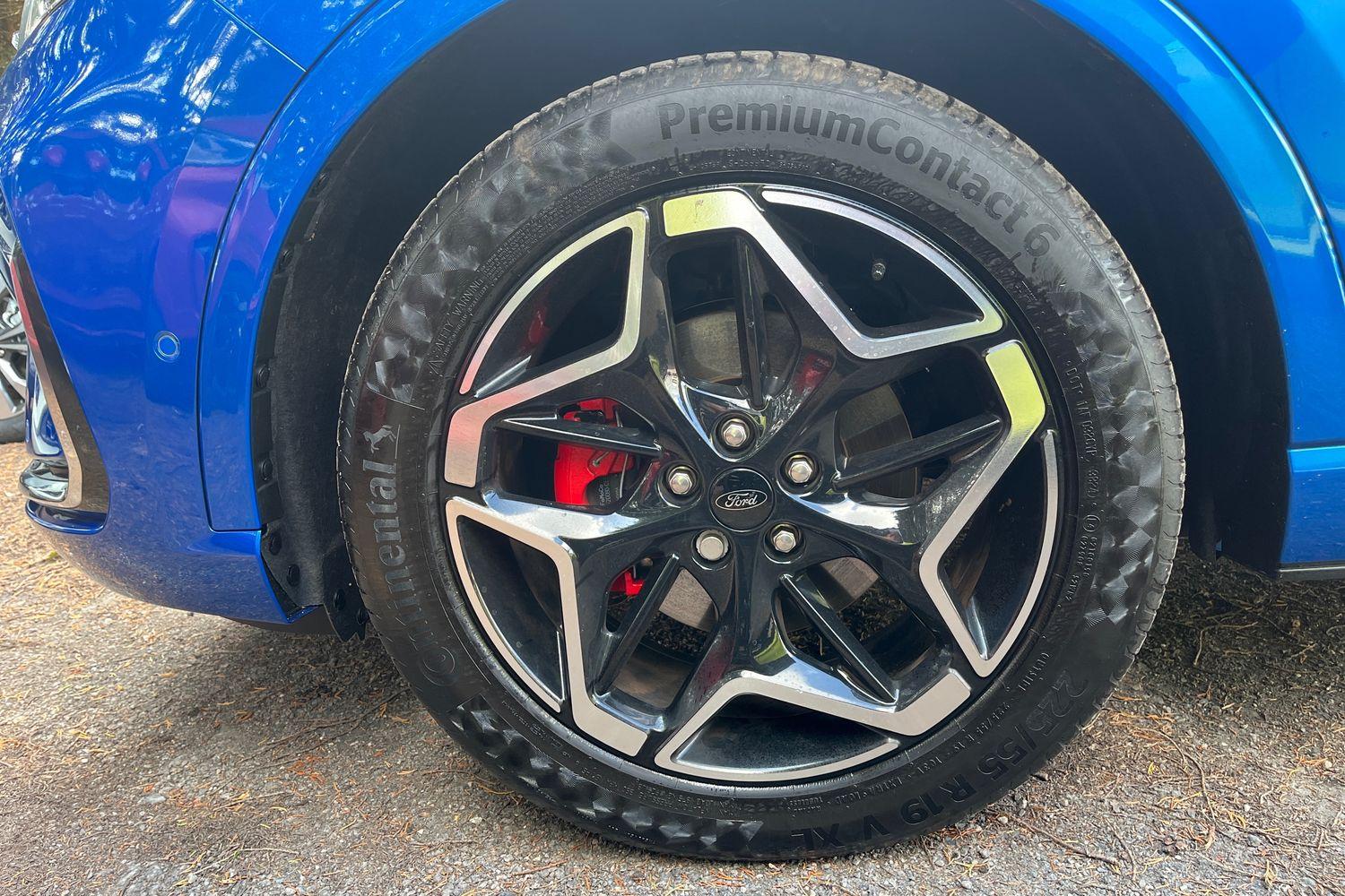 Ford KUGA Photo 29