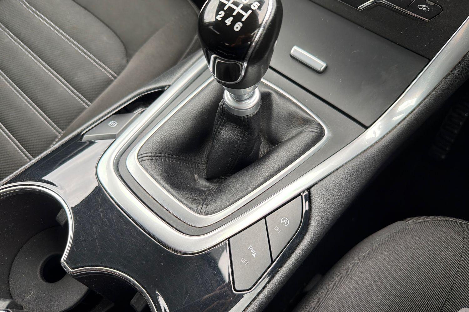 Ford GALAXY Photo 32