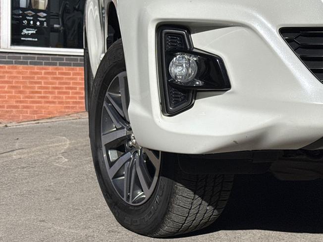 Toyota Hilux Photo 21