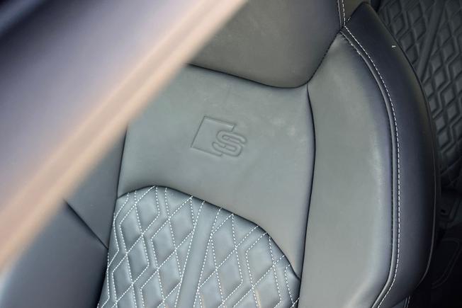 AUDI E-Tron S Photo 41