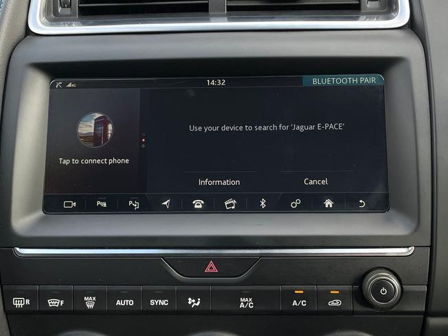 JAGUAR E-PACE Photo 51